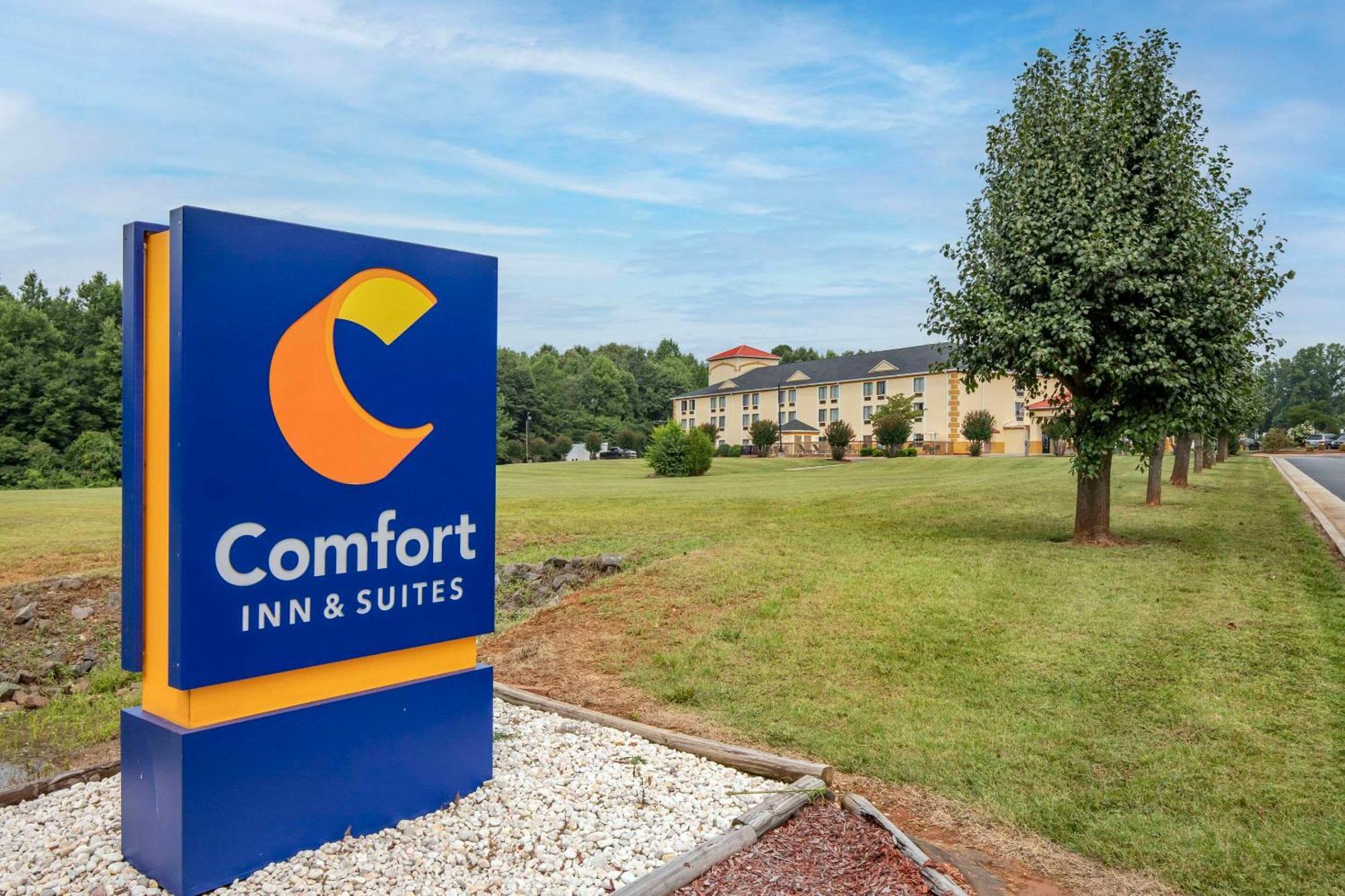 Comfort & I-40 Hotel Mocksville